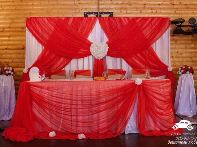 Украшение банкетного зала на свадьбу — Красная шапочка